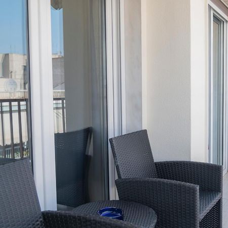 Vip Apt. Pezodromos Kalamarias Thessaloníki Exteriör bild