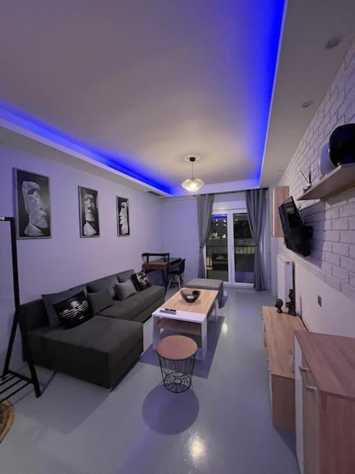 Vip Apt. Pezodromos Kalamarias Thessaloníki Exteriör bild