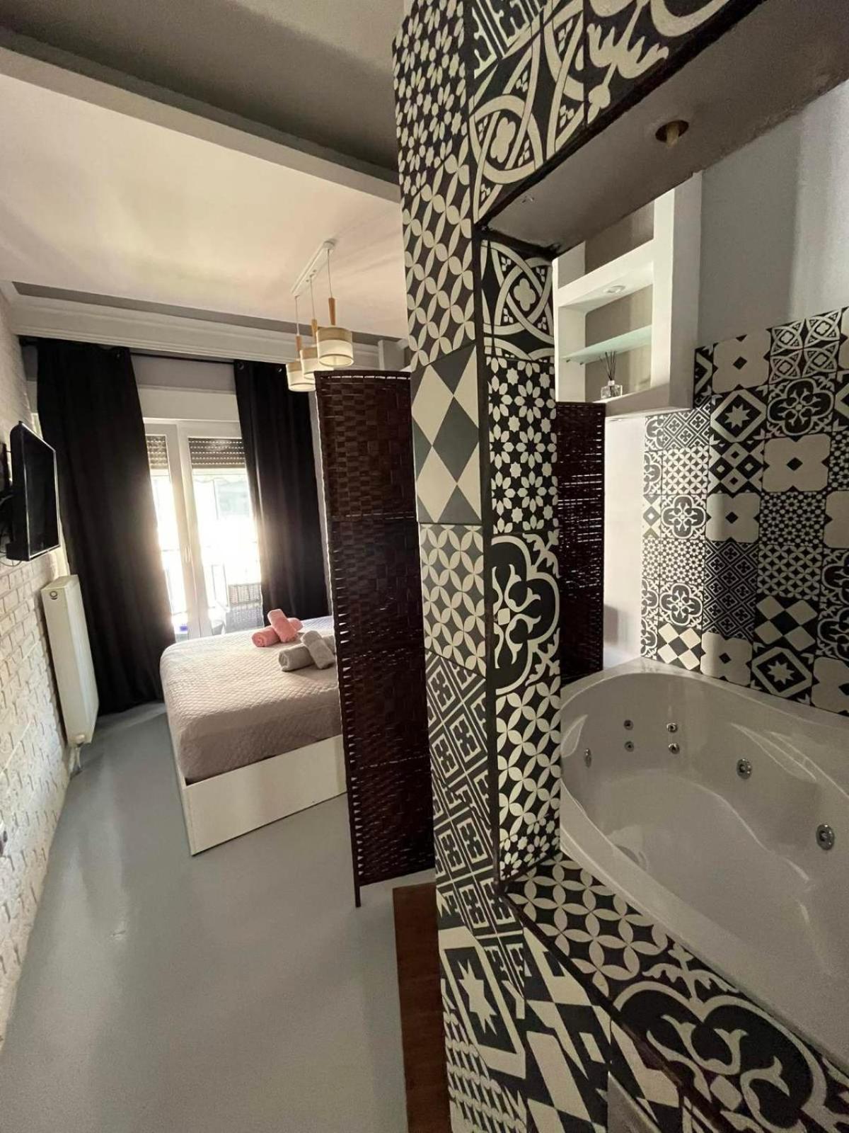 Vip Apt. Pezodromos Kalamarias Thessaloníki Exteriör bild