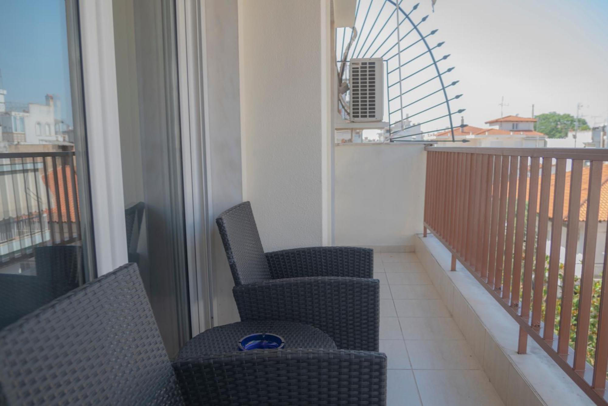 Vip Apt. Pezodromos Kalamarias Thessaloníki Exteriör bild