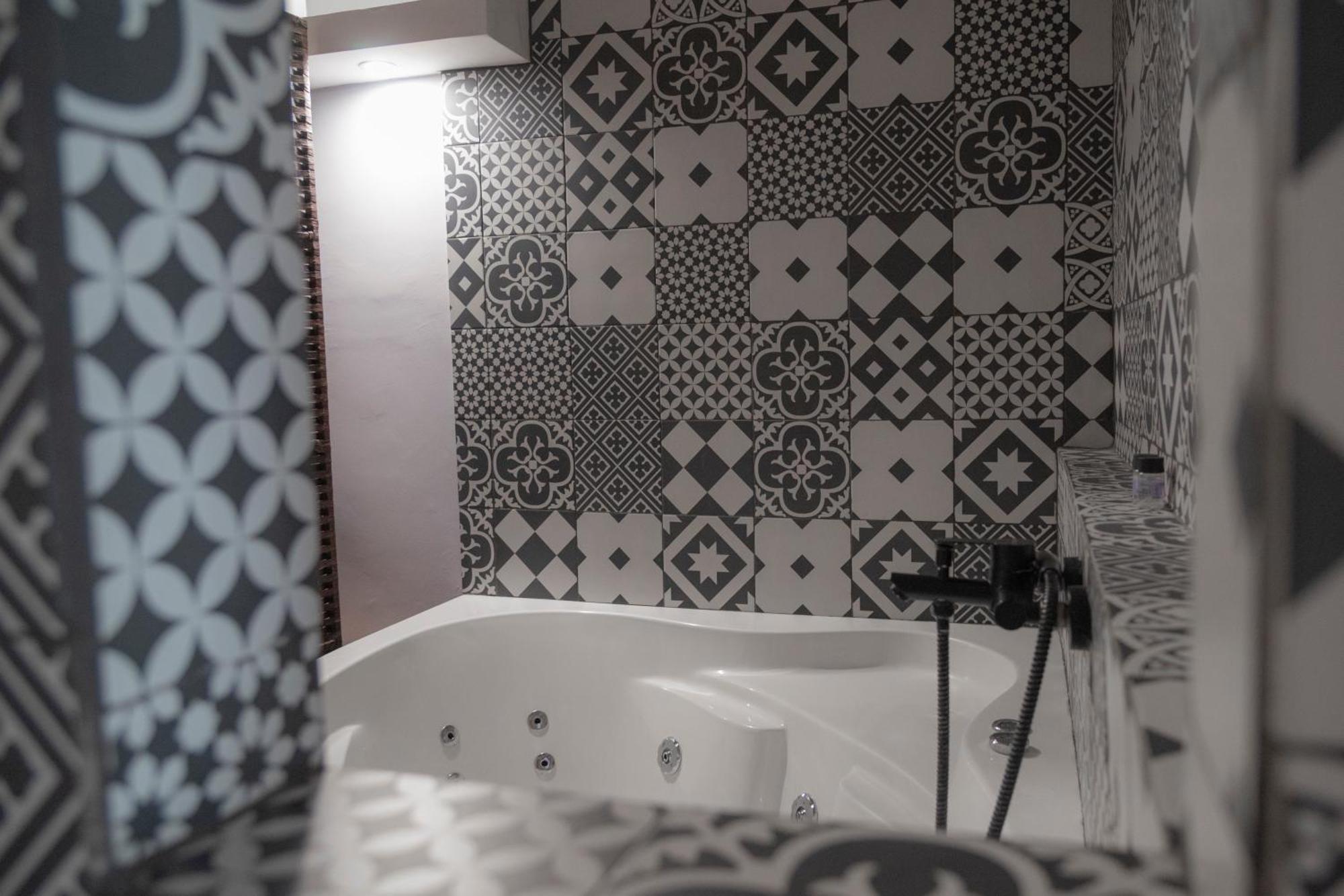 Vip Apt. Pezodromos Kalamarias Thessaloníki Exteriör bild